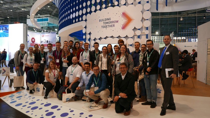 Besucher der Messe K in Düsseldorf 2019